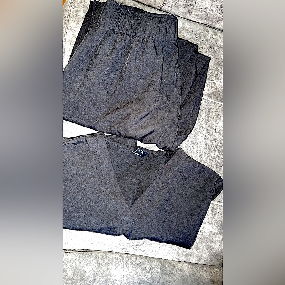 Amazon Scrub Set (Used)